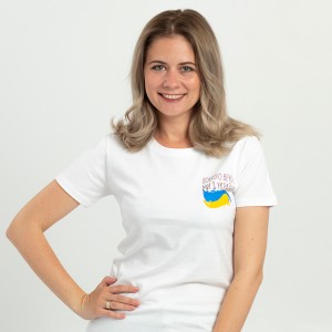 Футболка жіноча Доброго вечора ми з України біла - 11502