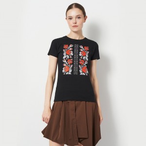 Футболка жіноча Вишиванка червоні квіти чорна - DTF11502 Футболка жіноча Вишиванка червоні квіти чорна - DTF11502