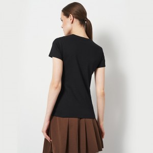 Футболка жіноча Вишиванка червоні квіти чорна - DTF11502 Футболка жіноча Вишиванка червоні квіти чорна - DTF11502