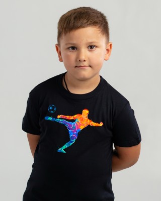 Футболка дитяча З яскравим футболістом чорна - 11970